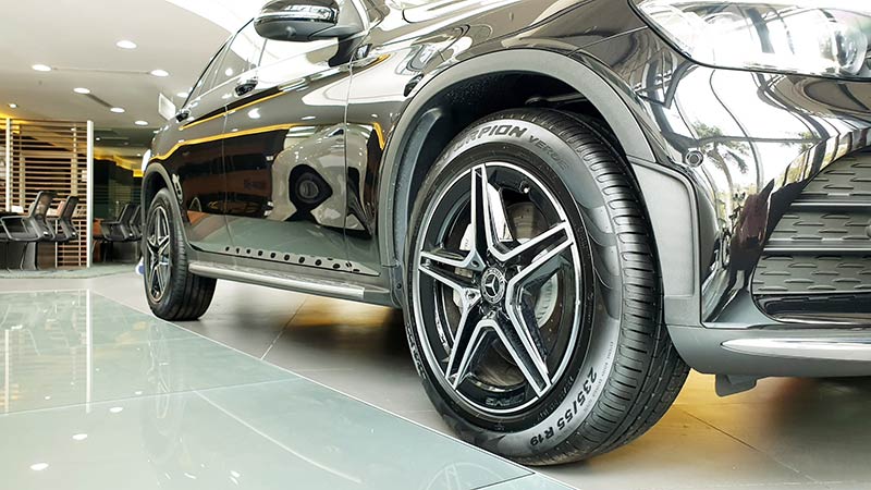 Giá Xe Mercedes GLC 300 4Matic 2022 Giảm 50% Thuế Trước Bạ