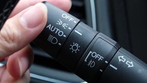 Cách Nháy Đèn Pha Đúng Cách