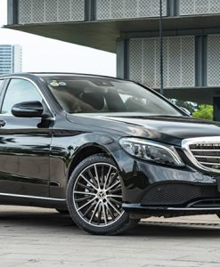 Mercedes C250 Exclusive: Đỉnh Cao Sang Trọng và Hiệu Suất Mạnh Mẽ