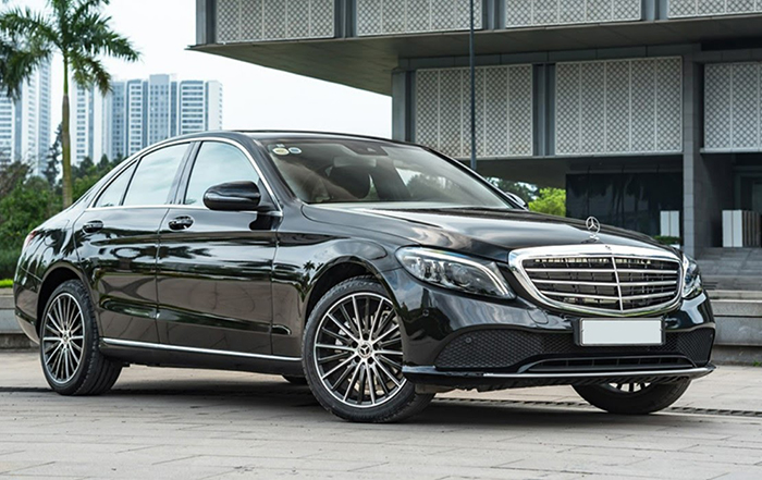 Mercedes C250 Exclusive: Đỉnh Cao Sang Trọng và Hiệu Suất Mạnh Mẽ