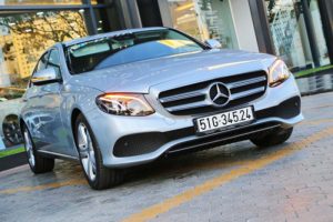 Nhiều tiện nghi hơn trên chiếc Mercedes E250